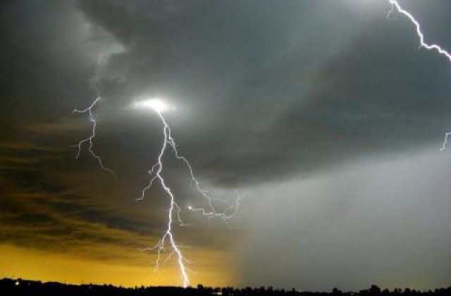 Climatolog: In 2014 ne putem astepta in Romania la fenomene meteo EXTREME