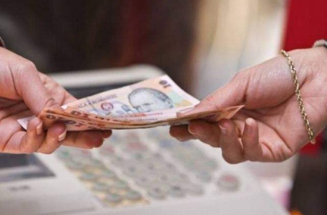 Invatatoarea care a cerut mita a fost concediata