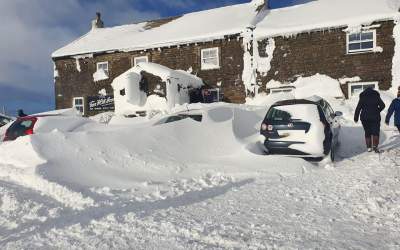 Zeci de persoane au rămas...