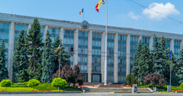 Circa 70% din moldoveni își doresc ca Republica Moldova să adere la UE