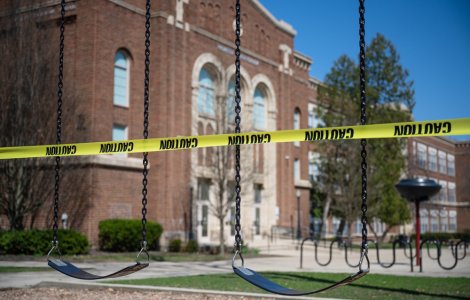 Elev din Michigan și-a ucis 3 colegi și a rănit alți opt, inclusiv un profesor