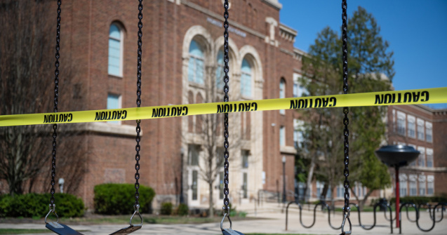 Elev din Michigan și-a ucis 3 colegi și a rănit alți opt, inclusiv un profesor