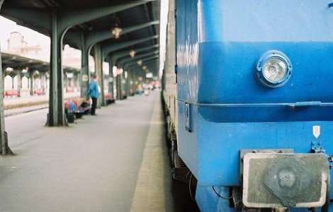 Cum iti iei bilet de tren fara sa stai la coada?