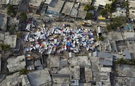 Patru seisme puternice s-au produs in Indonezia