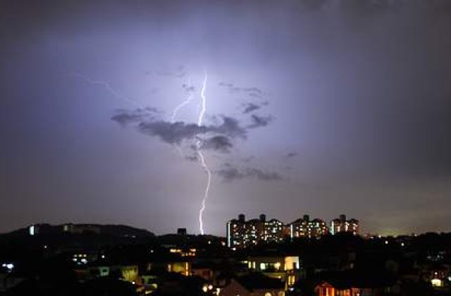 Au ajuns la spital dupa ce au fost loviti de un fulger