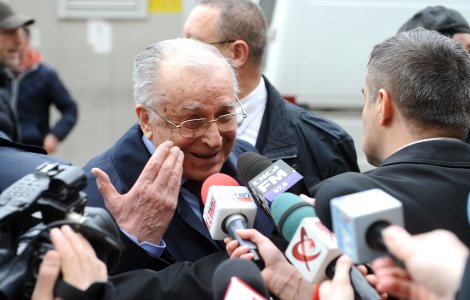 Ion Iliescu poate fi achitat penal în legătură cu moartea a patru persoane în timpul Mineriadei