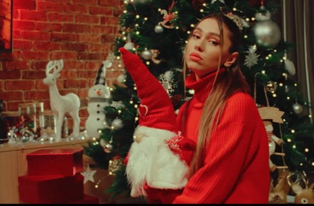 Cum se pregătesc vedetele de la noi pentru Crăciun