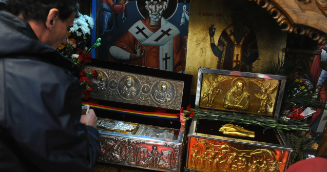 Racla Sfântului Nicolae a fost pusă în pridvorul Bisericii Sf. Gheorghe Nou