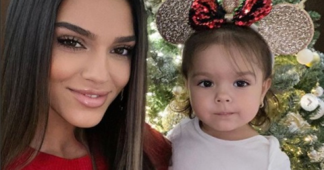 Karmen Simionescu a uitat să pună cadourile în ghetuțe! Cum a rezolvat fiica lui Adrian Minune situația: „Ce credeți?”