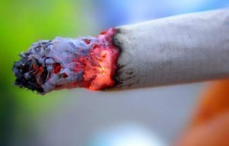 "Canicula" le scade romanilor apetitul pentru fumat?