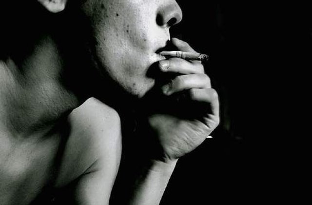 Dependentii de nicotina, expusi la depresie