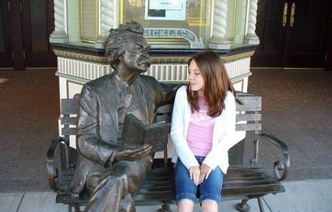 Manuscris inedit, vandut cu 240.000 dolari