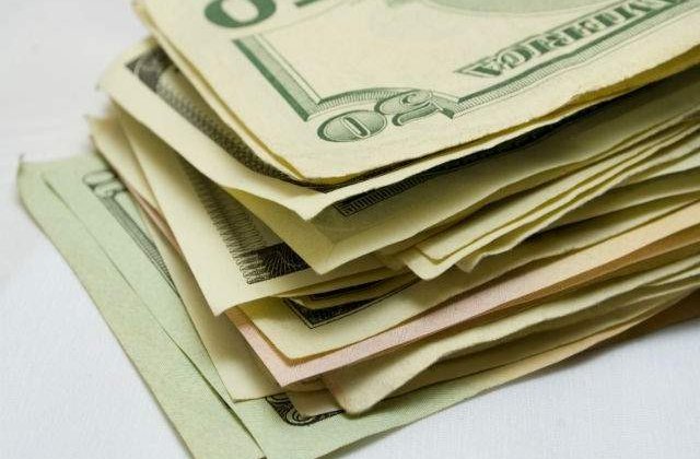 Romania a atras 2 miliarde dolari din vanzarea de obligatiuni