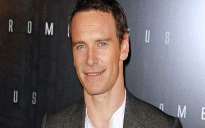 Actorul Michael Fassbender...