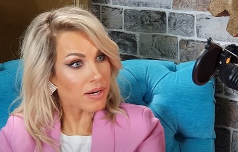 Amna, la un pas de moarte. Concurenta de la „Bravo, ai stil” a vorbit pentru prima dată despre problemele sale: „Am trăit cu o dungă pe buletin”