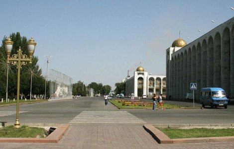 Referendumul constitutional din Kirgizstan, un pas catre stabilizarea tarii?