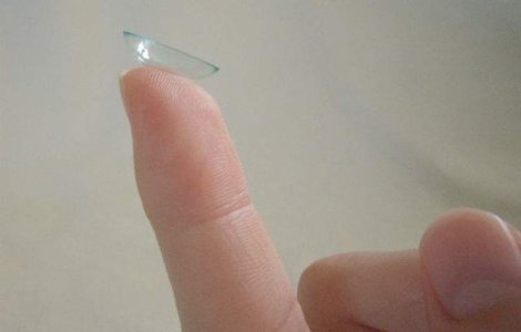 Google va lansa lentile de contact sensible la zahar, pentru diabetici