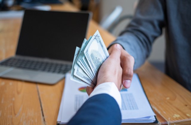 9 decembrie - Ziua Internaţională împotriva corupţiei (ONU)