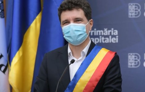 S-a vaccinat primarul! Nicușor Dan și-a făcut prima doză împotriva COVID-19
