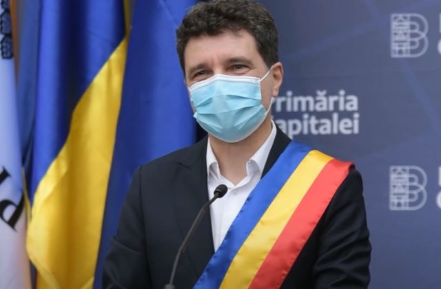 S-a vaccinat primarul! Nicușor Dan și-a făcut prima doză împotriva COVID-19 