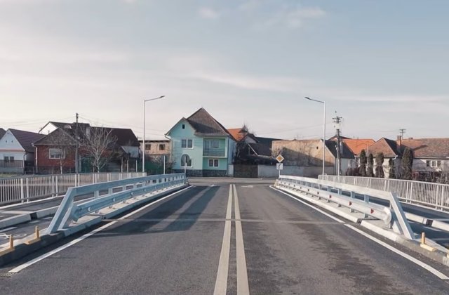 VIDEO Primăria Sibiu a dat în exploatare podul peste râul Cibin
