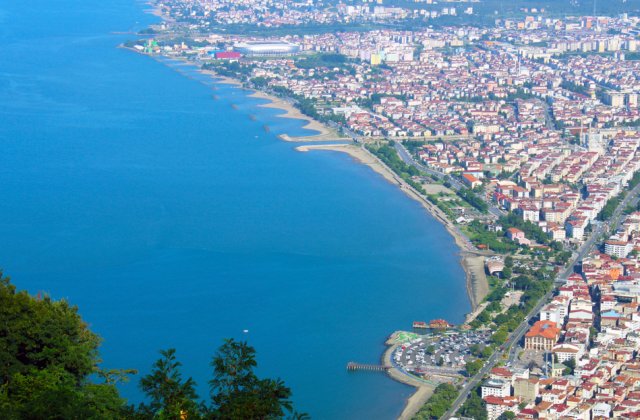 Mircea Geoană: „Regiunea Mării Negre a devenit un loc de competiţie geopolitică intensă”