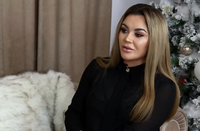 Carmen de la Sălciua, mărturisiri cu ochii &icirc;n lacrimi despre tatăl ei! Bărbatul a făcut pușcărie: &bdquo;Părinții mei se certau foarte des&rdquo;