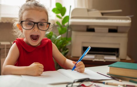  Top  7 fapte despre persoanele stângace susținute de știință pe care probabil nu le știai