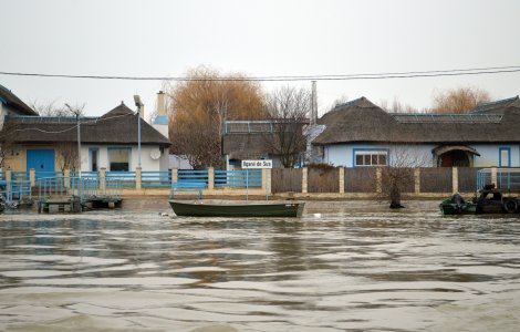 Inundații în decembrie. Zeci de localități din țară au fost măturate de ape
