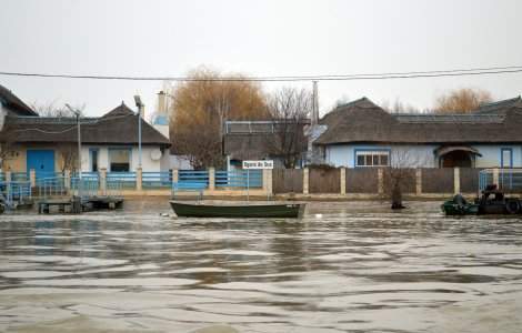 Inundații în decembrie. Zeci de localități din țară au fost măturate de ape