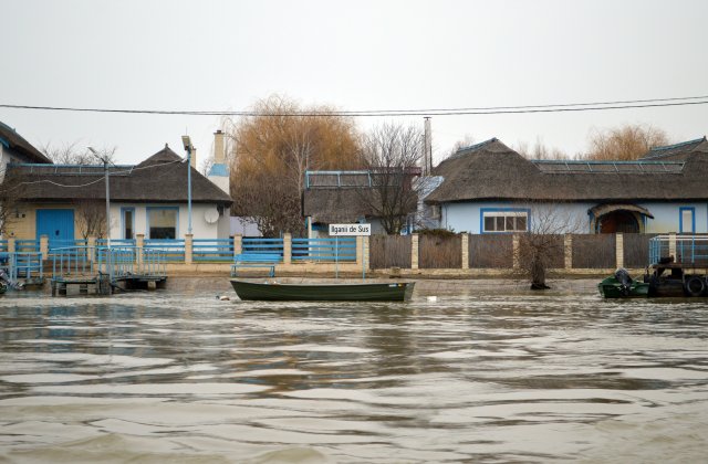 Inundații &icirc;n decembrie. Zeci de localități din țară au fost măturate de ape