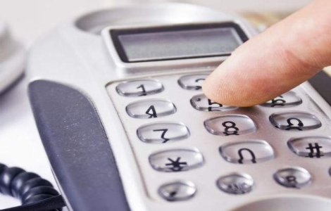 Peste 70% dintre apelurile la 112 au fost false in 2013