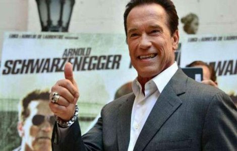 Schwarzenegger, platit cu 3 mil. dolari, pentru o reclama la bere