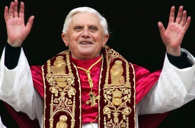 400 de preoti pedofili, caterisiti in timpul pontificatului lui Benedict al XVI-lea