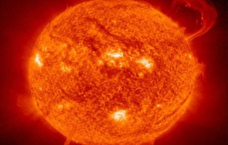 Soarele are o "sora" geamana