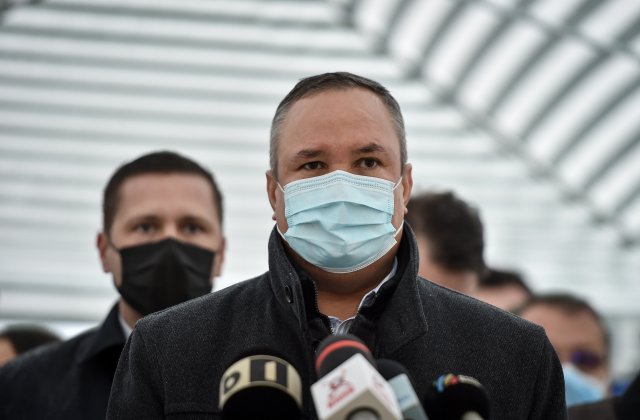 Ciucă: Guvernul adoptă miercuri OUG privind formularul digital de intrare în România