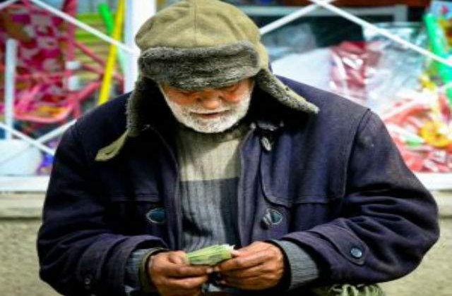 Suedia: Romania sa plateasca pentru cersetori!