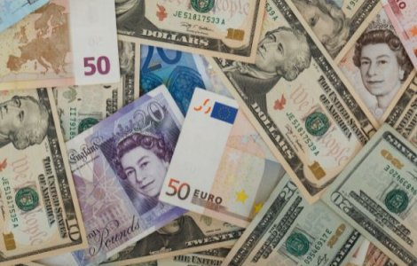 Cum influenţează cursul valutar preţul produselor de consum?