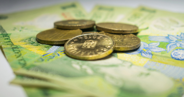 Măsuri fiscale 2022: Salariile și sporurile bugetarilor îngheață. Cresc doar salariile profesorilor și în sănătate