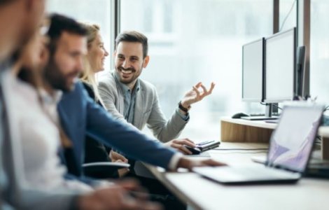 Echilibrul emoțional al angajaților: cum poate fi susţinut şi ce pot face managerii pentru a-l încuraja