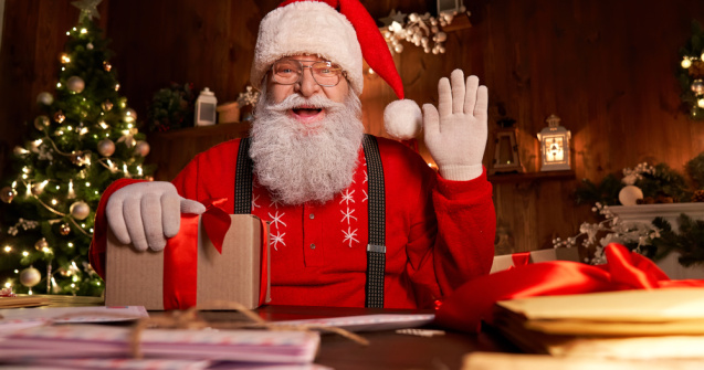 Moş Crăciun ajunge vineri la Bucharest Christmas Market pentru a se întâlni cu copiii