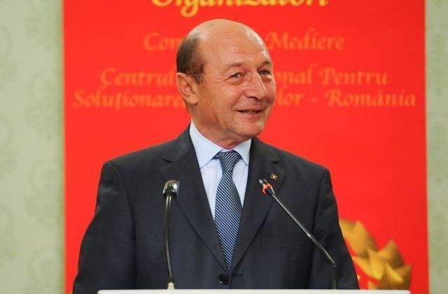 Basescu a primit cadouri de peste 5.000 de euro in 2013