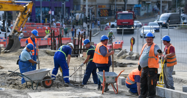 Date Inspecția Muncii/Septembrie: Aproape 100.000 de români au contracte de muncă temporare, pe un salariu mediu de 2.300 de lei