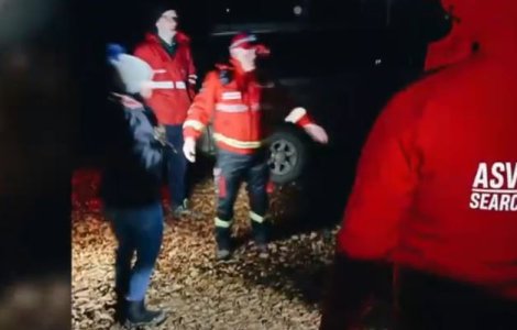 Ignorat de polițiști, un bărbat a murit înghețat în noroi. Oamenii legii nu l-au căutat în locul indicat de el