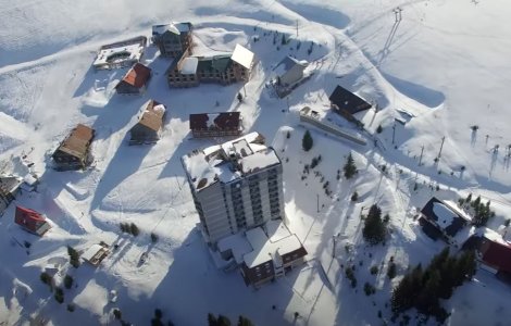 Escrocherii cu cazări false de Crăciun și Revelion. La ce trebuie să fim atenți ca să nu cădem în plasă