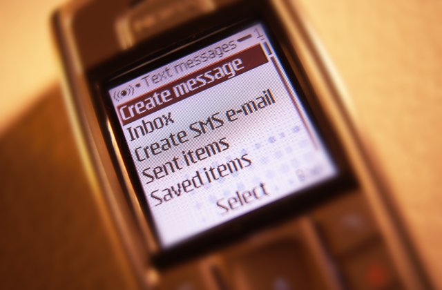 Primul SMS din istorie a fost scos la licitație. Care este textul mesajului