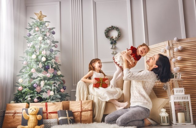 Tradiții de familie! Ce poți face alături de copiii tăi în așteptarea lui Moș Crăciun