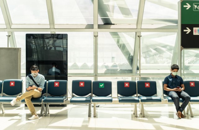 OMS recomandă oamenilor să-și anuleze vacanțele de Crăciun din cauza variantei Omicron