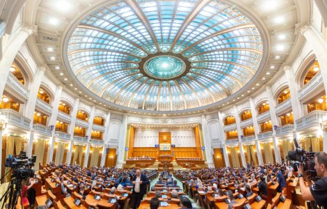 Buget 2022. Bugetul Ministerului Transporturilor, aviz favorabil în comisiile reunite de buget-finanțe ale Parlamentului