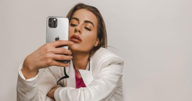 Sensy vrea să devină mamă pentru prima dată! Fosta concurentă de la „Bravo, ai stil!” a făcut mai multe teste de sarcină